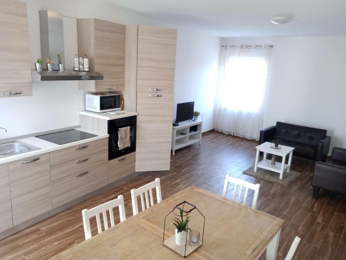 Rosemary Apartment Capodistria Esterno foto